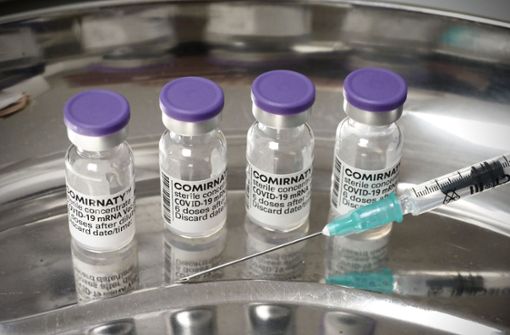 Biontech hatte ursprünglich mit einem angepassten Impfstoff gegen die Omikron-Variante im Frühjahr gerechnet (Symbolbild). Foto: dpa/Soeren Stache