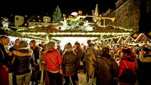 Der Stuttgarter Weihnachtsmarkt hat in diesem  Jahr bis 22 Uhr geöffnet. Foto: Lichtgut/Leif Piechowski