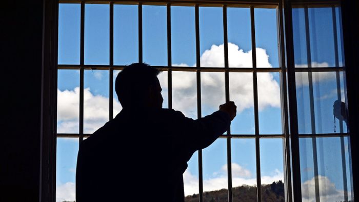 Sexualstraftäter darf Gefängnis verlassen