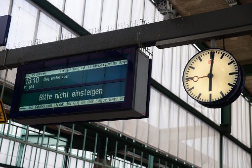 Steht den Kunden der Deutschen Bahn der nächste große Bahnstreik bevor? Die GDL lässt ihre Muskeln spielen und äußert sich bisher nicht zu einem Streiktermin. Foto: www.7aktuell.de |