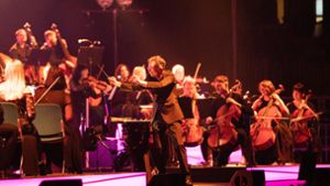 Dirigent Gavin Greenaway war der musikalische Leiter in der Schleyer-Halle in Stuttgart. Foto: LICHTGUT/Zophia Ewska