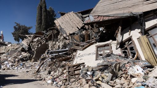 Nach dem Erdbeben verloren zahlreiche Menschen in der Türkei ihr Zuhause. (Archivbild) Foto: dpa/Bradley Secker