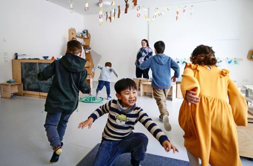 Spielerisch aktiv: In der Kita Hoppsala in Kornwestheim sollen die Kinder Spaß an Bewegung empfinden. Foto: /Simon Granville
