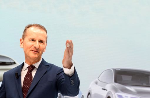 VW-Chef Diess forciert den Ausbau der Elektromobilität. Doch es läuft nicht rund. Foto: dpa/Swen Pförtner
