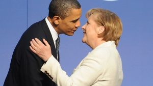 Der amerikanische Präsident Barack Obama begrüßt Bundeskanzlerin Angela Merkel am schon im April 2010  im Weißen Haus in Washington. Foto: dpa