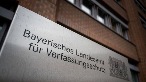 Bayerns Verfassungsschutz sieht in der AfD „eine Gefahr für die Demokratie“. Foto: dpa/Peter Kneffel
