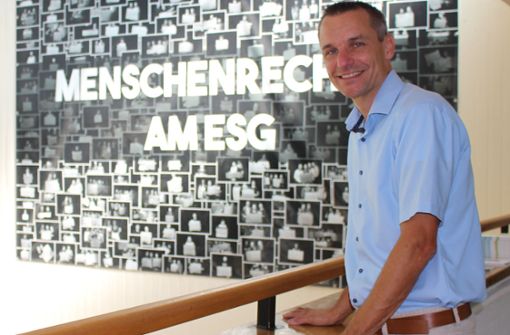 Vor seiner neuen Aufgabe als Schulleiter des ESG in Bernhausen habe er zwar Respekt,  sagt Kai Salmen, „bange“ sei ihm  aber nicht. Foto: Caroline Holowiecki