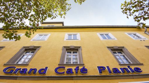 Vor der Ausschreibung hatten sich 58 Gastronomen um das  Grand Café Planie beworben, nach der Besichtigung und den Vorschriften sind nur neun übrig geblieben. Foto: Lichtgut/Leif Piechowski