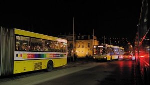 Nachtbusse am Schlossplatz Foto: VVS