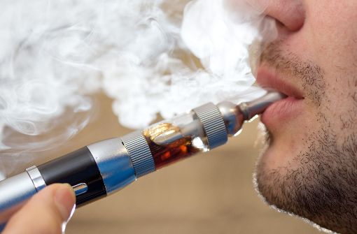 Nicstic sollte eine E-Zigarette sein – aber rauchfrei. Die Anklage sagt, das Ganze  sei ein großer Schwindel gewesen. Foto: dpa