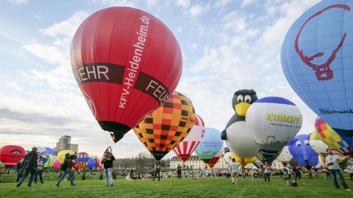 Bunt und fröhlich sehen die Ballone aus. Foto: Simon Granville