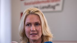 Manuela Schwesig bei einer Pressekonferenz am Dienstag. Foto: dpa-Zentralbild