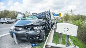 Auf der Autobahn A8 bei Kirchheim/Teck kam es am Donnerstag zu einem Auffahrunfall. Foto: SDMG Süddeutsche Mediengesellschaft
