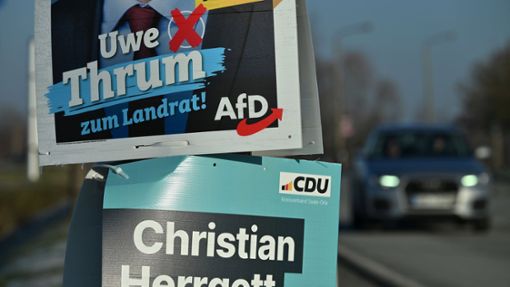 Mit 52,4 Prozent konnte Christian Herrgott von der CDU die Stichwahl gewinnen. Foto: dpa/Martin Schutt