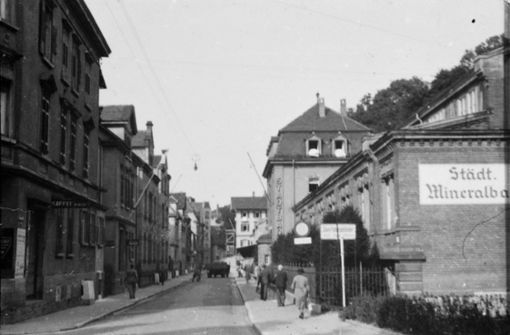 Das Mineralbad Cannstatt im Jahr 1942. In der Bildergalerie zeigen wir weitere Fotos der Stuttgarter Bäder im damaligen Zustand, einschließlich Leuze und Berg. Foto: Stadtarchiv Stuttgart