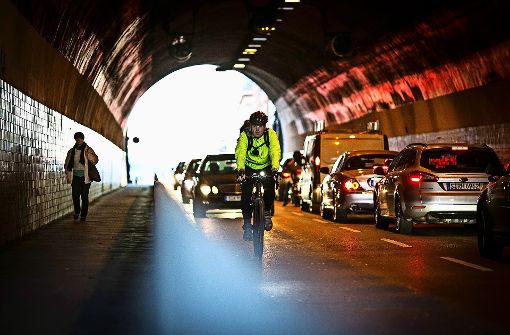 Für Radfahrer ist Durchfahrt nicht sehr angenehm. Foto: Leif Piechowski