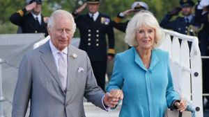 König Charles und Königin Camilla: Unter Jubel in Bordeaux empfangen