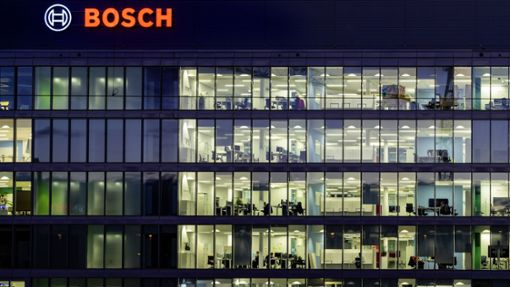 In Entwicklung und Verwaltung des Werks Feuerbach will Bosch Stellen abbauen. Foto: imago images/Arnulf Hettrich/Arnulf Hettrich via www.imago-images.de
