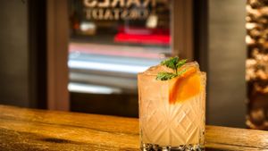 Der fruchtige Paloma basiert auf weißem­ Tequila – und ist die Empfehlung der Bar Karlsvorstadt. Foto: Barac