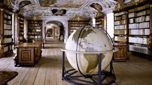 Hier findet sich das Wissen der Welt: Blick in die Stiftsbibliothek Kremsmünster in Österreich Foto: Massimo Listri/Taschen