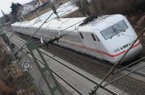 Ein ICE auf der chronisch überlasteten Strecke bei Bad Krozingen Foto: dpa
