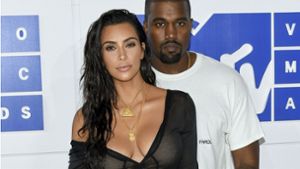 Kim Kardashian und Kanye West löschen privat und helfen Nachbarn