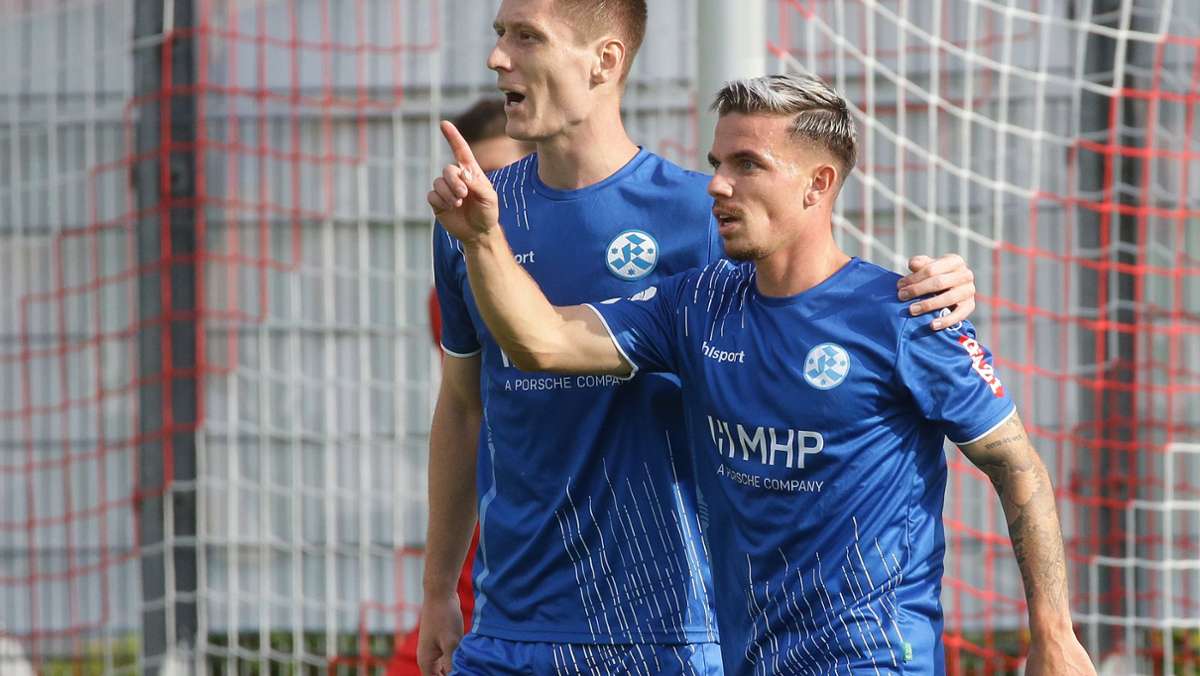 Stuttgarter Kickers bei der SG Barockstadt Fulda-Lehnerz: Die Blauen stürmen mit reifer Leistung an die Spitze
