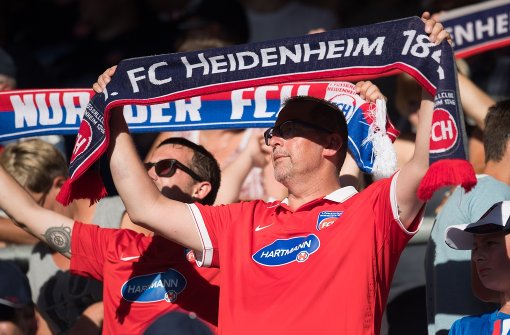 Die Heidenheimer Fans werden zahlreich nach Stuttgart reisen. In unserer „Gegnerinterview-Serie“ sprechen wir mit dem Fanbeauftragten Fabian Strauß. Foto: Bongarts