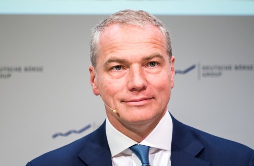 Carsten Kengeter, Vorstandsvorsitzender der Deutschen Börse AG, sieht die geplante Fusion als Geschäft unter Gleichen. Foto: dpa