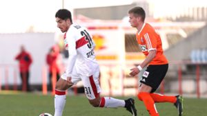 Das erst 18-jährige Talent des VfB Stuttgart, Berkay Özcan, erzielte das einzige Tor beim 1:0-Sieg gegen den FC Lausanne-Sport Foto: Pressefoto Baumann