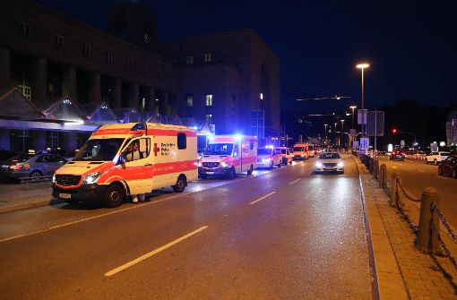 Großer Einsatz am Hauptbahnhof: Drei Personen werden behandelt Foto: 7aktuell.de/Sven Adomat