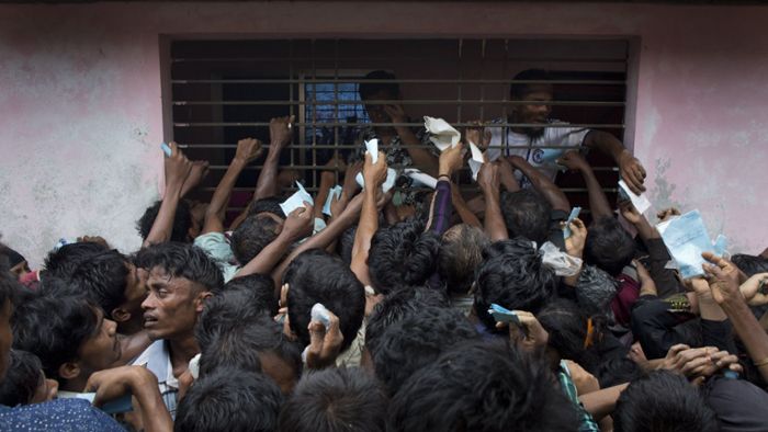 Bangladesch nimmt tausende Menschen in Lager auf