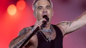 Robbie Williams, hier bei einem Auftritt in München, stand jetzt auf dem Gelände des Sandringham Estate auf der Bühne. Foto: imago images/Daniel Scharinger