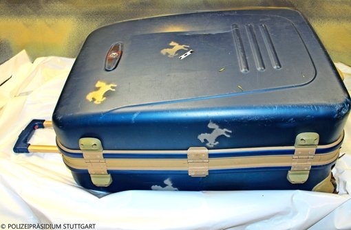 In diesem Koffer lag die weibliche Leiche – Experten haben nicht nur ihn akribisch untersucht Foto: Polizei