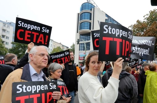 Kampagnen gegen das Freihandelsabkommen TTIP sind Teil des Geschäftsmodells von Campact. Foto: dpa