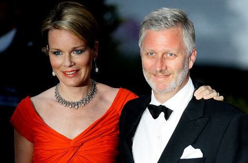 Seit 1999 verheiratet, vier Kinder, sie Wallonin, er Flame: Philippe und Mathilde von Belgien sind in ihrer Heimat sehr beliebt. Am 21. Juli werden sie König und Königin. Foto: AP/dpa