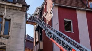 Bei einem Brand im Stuttgarter Osten musste die Feuerwehr zwei Personen aus dem Gebäude retten. Foto: 7aktuell.de/Andreas Werner/7aktuell.de | Andreas Werner