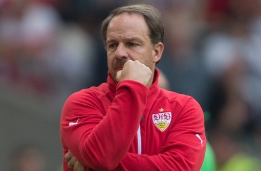 Kein Glück mit seinen Ideen: VfB-Trainer Alexander Zorniger Foto: dpa