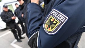 Die Polizei nahm einen Mann vom Stuttgarter Hauptbahnhof mit in die Ausnüchterungszelle (Symbolbild). Foto: dpa