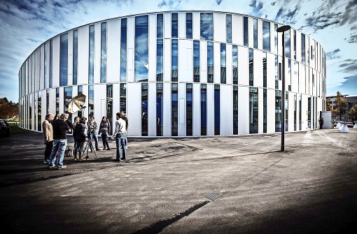 Stylisher Neubau: Hochschule der Medien auf dem Vaihinger Campus Foto: Lichtgut/Achim Zweygarth
