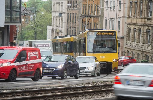 Zahlreiche Linien, darunter auch die U12, sind nach dem Unwetter in Stuttgart beeinträchtigt. Foto: dpa