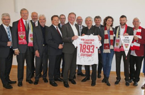 Der erste offizielle Landtags-Fanclub des VfB Stuttgart.  Foto: VfB Stuttgart
