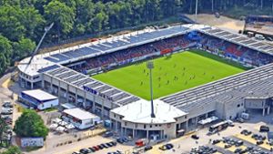 Geht es nach dem Oberbürgermeister und dem Gemeinderat, wird die Voith-Arena in Heidenheim an den 1. FC verscherbelt – für einen Euro. Foto: Geyer-Luftbild