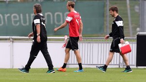 Georg Niedermeier musste das Training des VfB Stuttgart am Dienstag abbrechen. Wir haben die Bilder der gesamten Einheit. Foto: Pressefoto Baumann