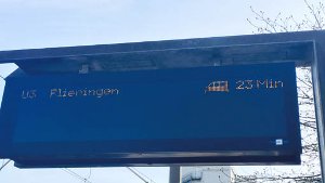 Seit knapp zwei Tagen sorgen die Anzeigetafelen im Stadtgebiet Stuttgart für reichlich Verwirrung. Foto: mrz