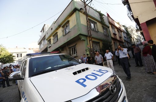 Die Ermittlungen nach dem Anschlag auf ein Straßenfest in der türkischen Großstadt Gaziantep beginnen. Foto: EPA