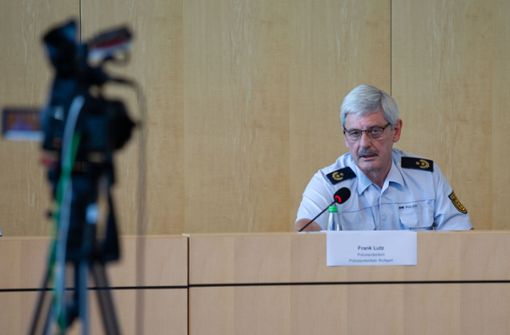 Polizeipräsident Franz Lutz während der Pressekonferenz zu den Ausschreitungen in Stuttgart am 21. Juni: „Nachweislich habe ich das nicht gesagt.“ Foto: Leif Piechowski/Leif Piechowski