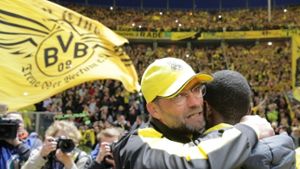 Trainer Jürgen Klopp ist Geschichte beim BVB. Die Fans von Borussia Dortmund halten natürlich weiter zu ihrem Verein: Der BVB führt mit durchschnittlich 80.463 Zuschauern die Top-15 der Zuschauertabelle an. Foto: dpa