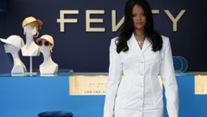 Rihanna stellt ihre neue Modemarke in Paris vor