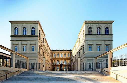 Schöner denn je: die Fassade des  wiedererrichteten Palais Barberini Foto: Helge Mundt